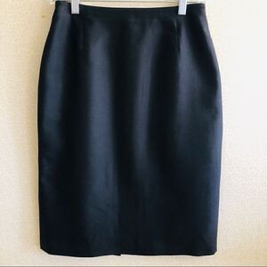 Pencil skirt. 